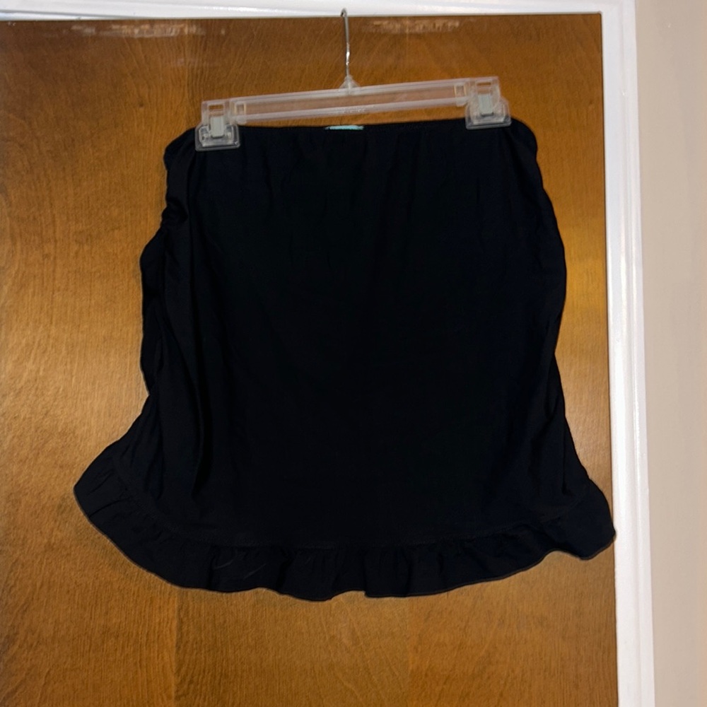 Love your Assets by Sara Blakely Swim skirt. Spanx. Large